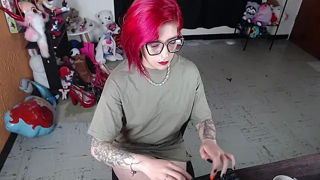 Snapshot of MissMiia2 chatting on 8, 2, 2025 MissMiia2 online show from 8, 2, 2025