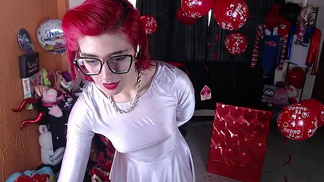 Snapshot of MissMiia2 chatting on 15, 2, 2025 MissMiia2 online show from 15, 2, 2025