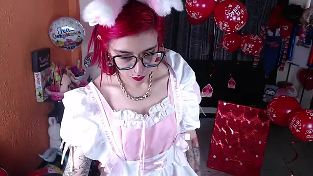 Snapshot of MissMiia2 chatting on 18, 2, 2025 MissMiia2 online show from 18, 2, 2025