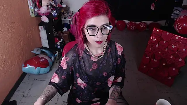 Snapshot of MissMiia2 chatting on 23, 2, 2025 MissMiia2 online show from 23, 2, 2025