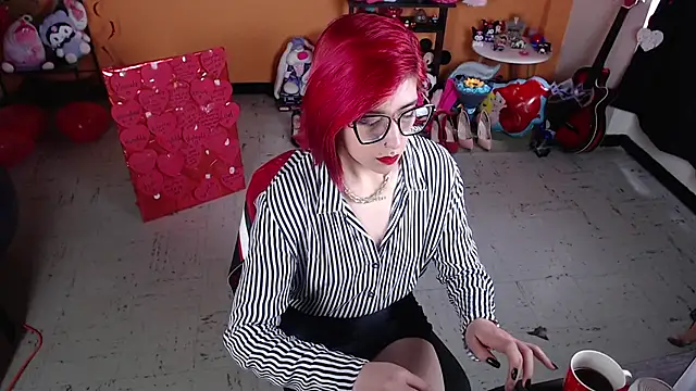 Snapshot of MissMiia2 chatting on 2, 3, 2025 MissMiia2 online show from 2, 3, 2025