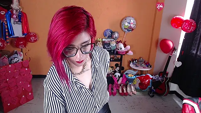 Snapshot of MissMiia2 chatting on 2, 3, 2025 MissMiia2 online show from 2, 3, 2025