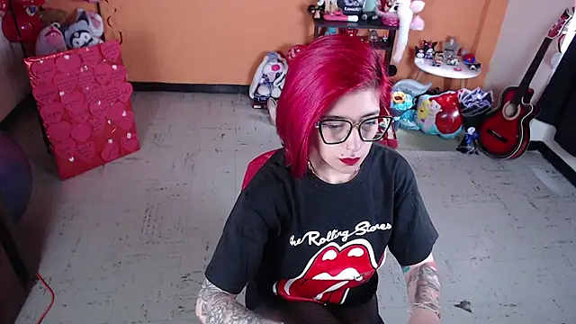 Snapshot of MissMiia2 chatting on 9, 3, 2025 MissMiia2 online show from 9, 3, 2025