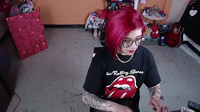 Snapshot of MissMiia2 chatting on 9, 3, 2025 MissMiia2 online show from 9, 3, 2025