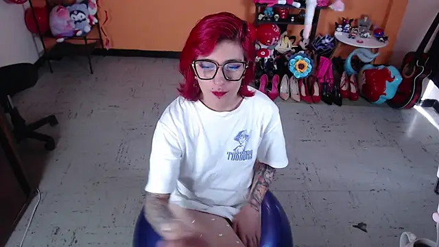 Snapshot of MissMiia2 chatting on 20, 3, 2025 MissMiia2 online show from 20, 3, 2025