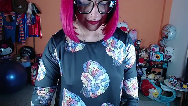 Snapshot of MissMiia2 chatting on 21, 11, 2025 MissMiia2 online show from 21, 11, 2025