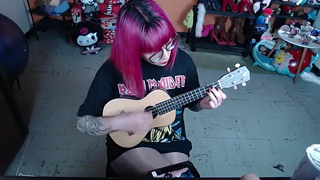 MissMiia2 online show from 2, 2, 2026