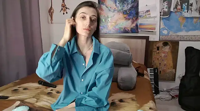 Snapshot of Iren chatting on 3, 3, 2025 Iren online show from 3, 3, 2025
