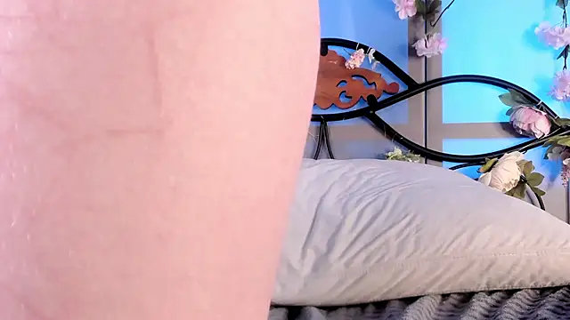 Snapshot of LilianSwall chatting on 16, 12, 2024 LilianSwall online show from 16, 12, 2024