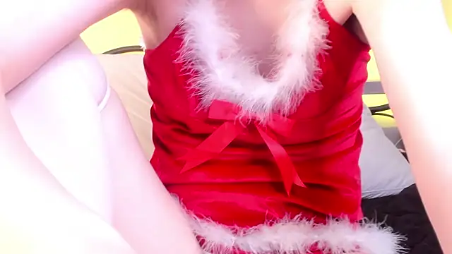 Snapshot of LilianSwall chatting on 23, 12, 2024 LilianSwall online show from 23, 12, 2024