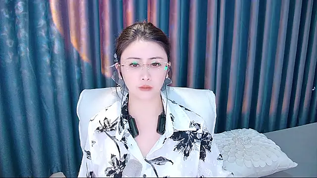 Daisy7 11 online show from 8, 11, 2025