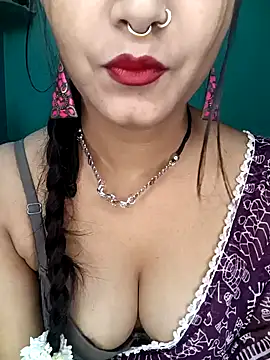 Snapshot of Diamond_queeen chatting on 20, 12, 2024 Diamond queeen online show from 20, 12, 2024