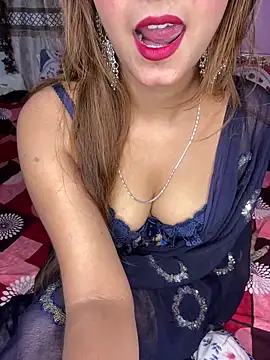 Snapshot of Diamond_queeen chatting on 18, 11, 2025 Diamond queeen online show from 18, 11, 2025