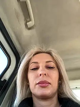 Diamond Bunny  online show from 10, 3, 2026