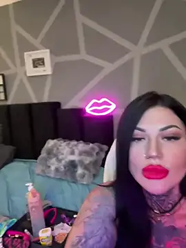 krysstal003 online show from 5, 2, 2025