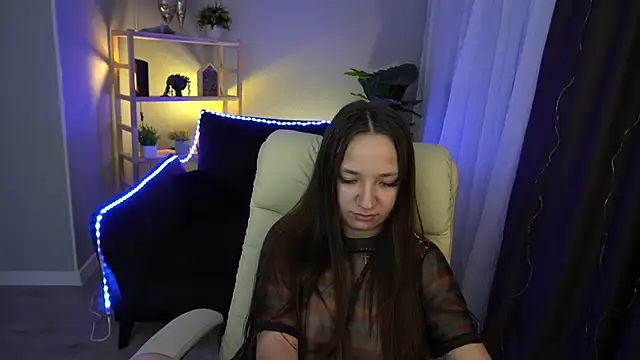 Snapshot of ElysLunar chatting on 1, 2, 2025 ElysLunar online show from 1, 2, 2025