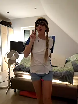 Hexe12346 online show from 18, 11, 2025