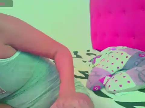 Snapshot of rosa_pretty chatting on 11, 1, 2025 rosa pretty online show from 11, 1, 2025