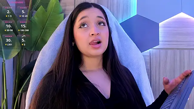 Snapshot of MiaKay1 chatting on 6, 3, 2025 MiaKay1 online show from 6, 3, 2025