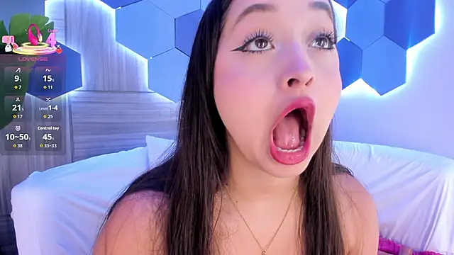 Snapshot of MiaKay1 chatting on 13, 9, 2025 MiaKay1 online show from 13, 9, 2025