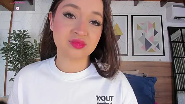 Snapshot of MiaKay1 chatting on 20, 11, 2025 MiaKay1 online show from 20, 11, 2025