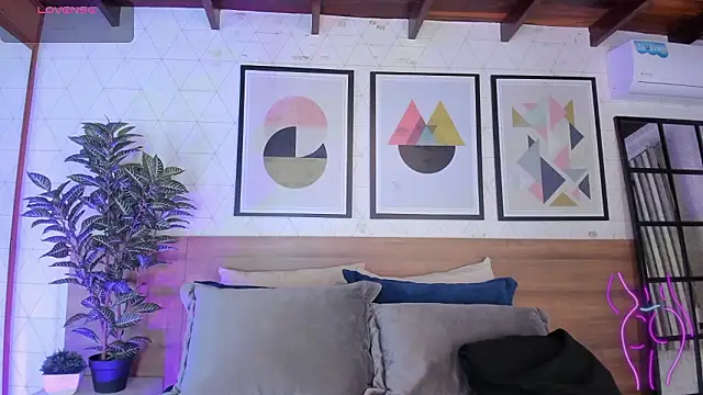 Snapshot of MiaKay1 chatting on 2, 2, 2026 MiaKay1 online show from 2, 2, 2026