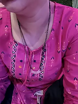 Snapshot of kaveerpooja947 chatting on 15, 11, 2025 kaveerpooja947 online show from 15, 11, 2025