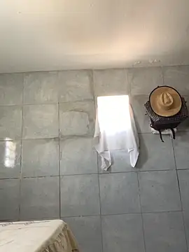 Snapshot of Gabrielleof chatting on 6, 11, 2025 Gabrielleof online show from 6, 11, 2025