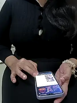 Snapshot of Anamika_Kapoor chatting on 15, 1, 2025 Anamika Kapoor online show from 15, 1, 2025