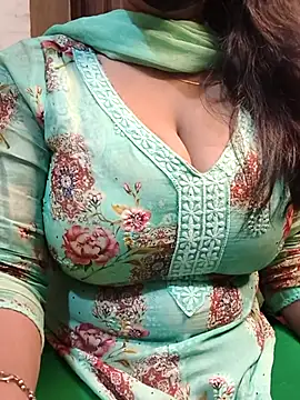 Snapshot of Anamika_Kapoor chatting on 2, 10, 2025 Anamika Kapoor online show from 2, 10, 2025