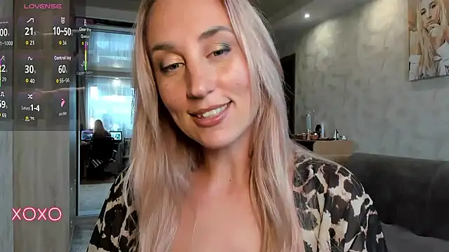 lady Nati online show from 10, 9, 2025