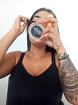 Snapshot of Sara-77 chatting on 28, 10, 2025 Sara-77 online show from 28, 10, 2025