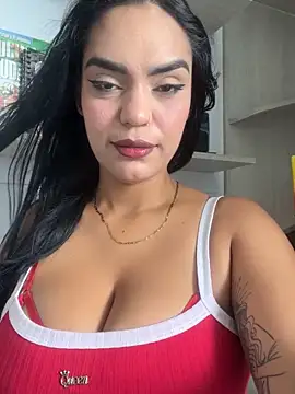 Snapshot of Sara-77 chatting on 18, 11, 2025 Sara-77 online show from 18, 11, 2025