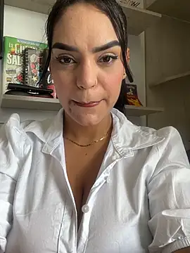 Snapshot of Sara-77 chatting on 22, 11, 2025 Sara-77 online show from 22, 11, 2025