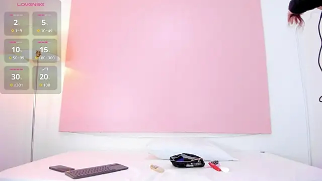 Snapshot of andyylove_jk chatting on 21, 10, 2025 andyylove jk online show from 21, 10, 2025