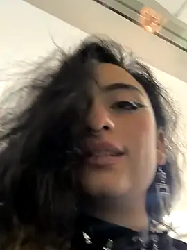 Lila Desiree online show from 5, 1, 2025