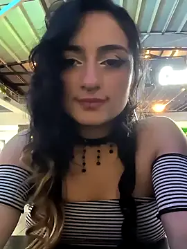 Lila Desiree online show from 8, 1, 2025