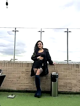 Lila Desiree online show from 3, 10, 2025