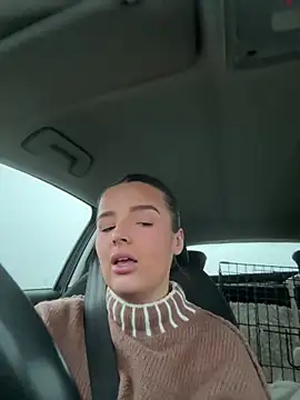 Snapshot of maisiesmithx chatting on 27, 12, 2024 maisiesmithx online show from 27, 12, 2024