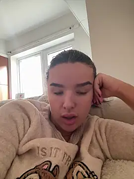 Snapshot of maisiesmithx chatting on 6, 1, 2025 maisiesmithx online show from 6, 1, 2025