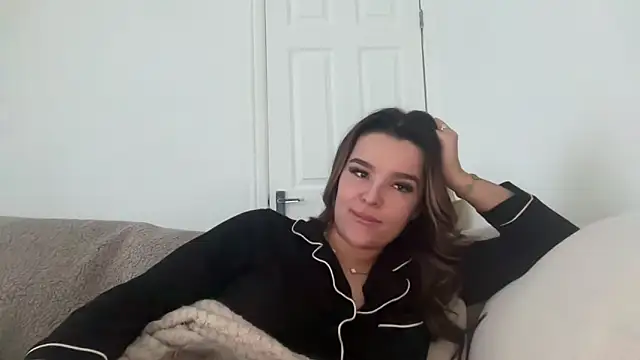 Snapshot of maisiesmithx chatting on 2, 2, 2025 maisiesmithx online show from 2, 2, 2025