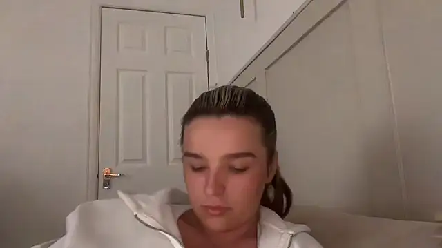 Snapshot of maisiesmithx chatting on 16, 9, 2025 maisiesmithx online show from 16, 9, 2025