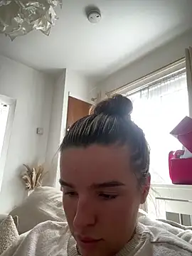 Snapshot of maisiesmithx chatting on 9, 10, 2025 maisiesmithx online show from 9, 10, 2025