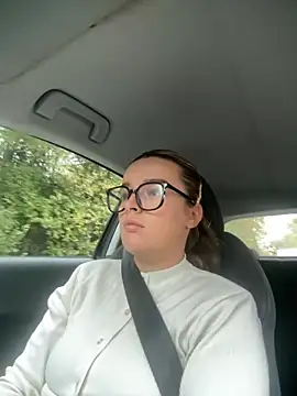 Snapshot of maisiesmithx chatting on 15, 10, 2025 maisiesmithx online show from 15, 10, 2025