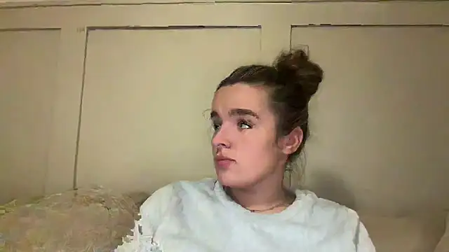 Snapshot of maisiesmithx chatting on 6, 11, 2025 maisiesmithx online show from 6, 11, 2025