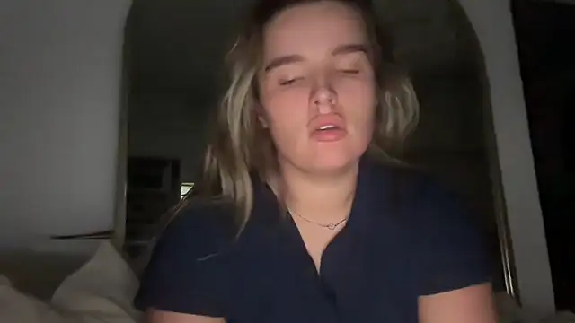 Snapshot of maisiesmithx chatting on 13, 11, 2025 maisiesmithx online show from 13, 11, 2025