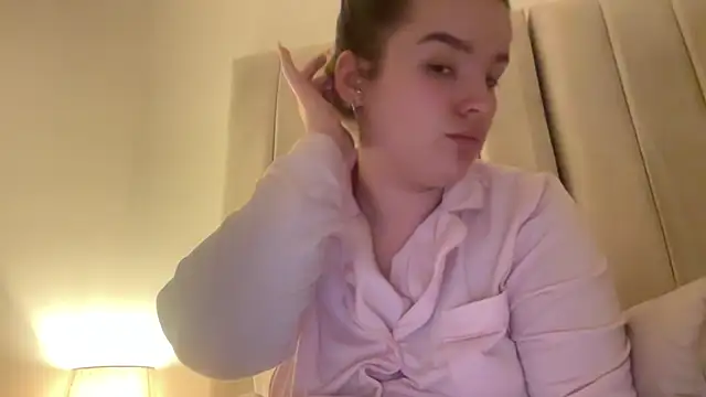 maisiesmithx online show from 28, 3, 2026