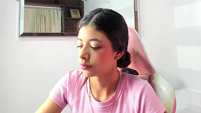 Snapshot of coraltaylor chatting on 9, 12, 2024 coraltaylor online show from 9, 12, 2024