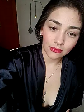 Snapshot of SophieWinslow chatting on 28, 2, 2025 SophieWinslow online show from 28, 2, 2025