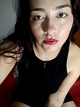 Snapshot of SophieWinslow chatting on 12, 3, 2025 SophieWinslow online show from 12, 3, 2025